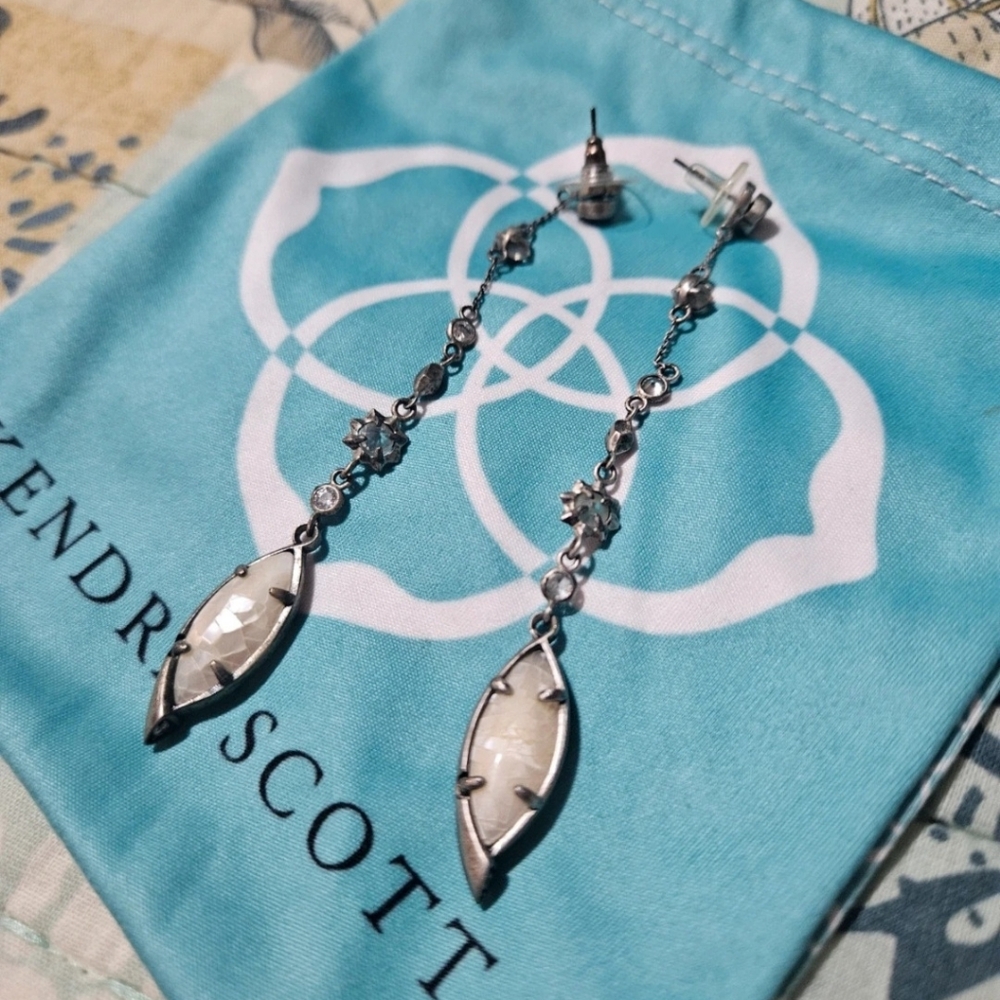 Kendra Scott Beautiful Dangle Earrings